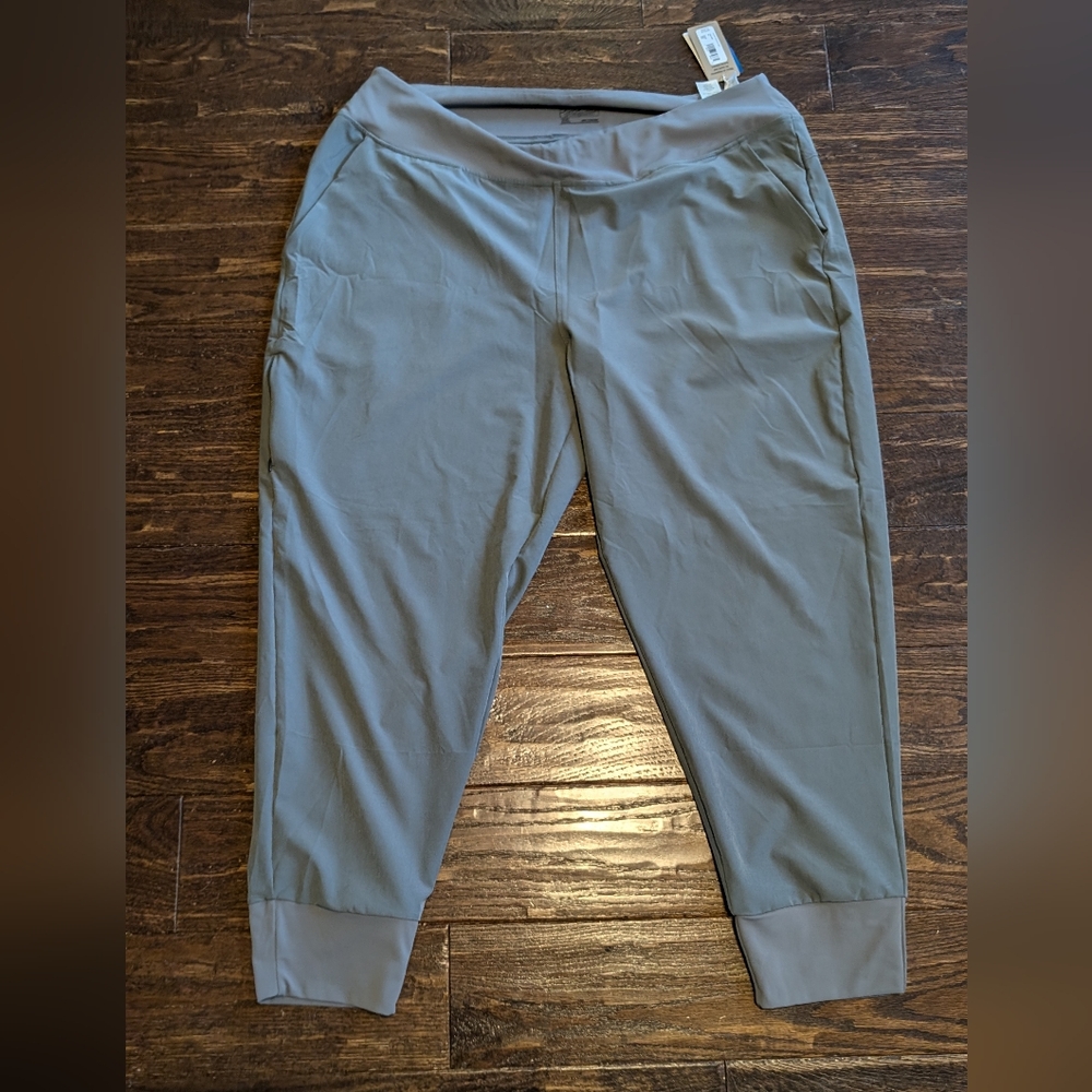 NWT Patagonia Happy Hike Studio Pants in Noble Gray - Picture 1 of 8